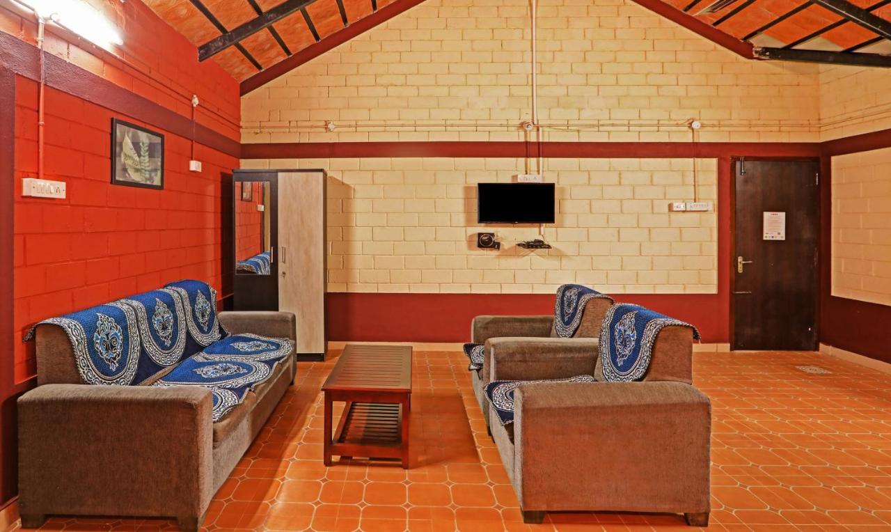 Hotel Allaranda Homestay Madikeri Esterno foto