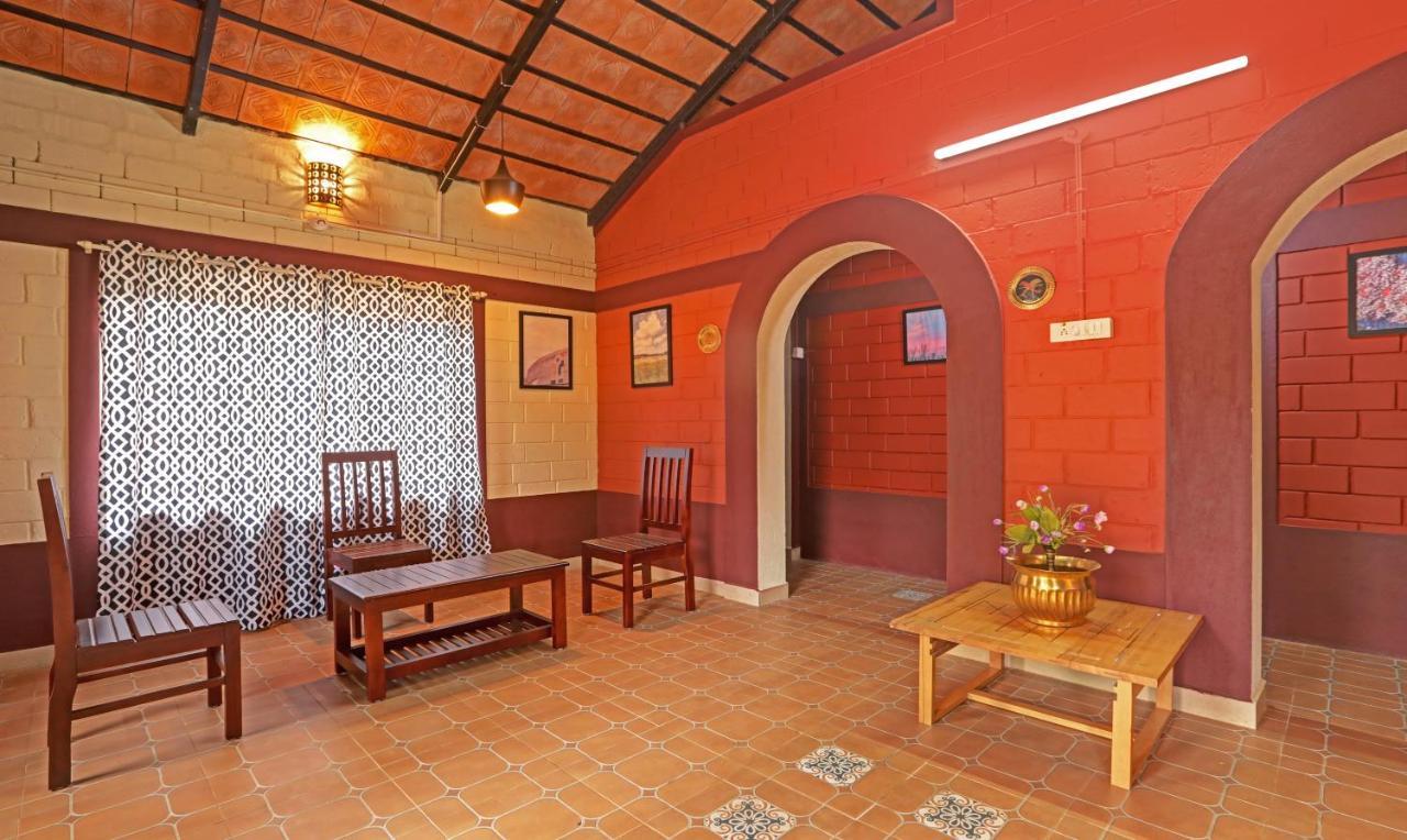 Hotel Allaranda Homestay Madikeri Esterno foto