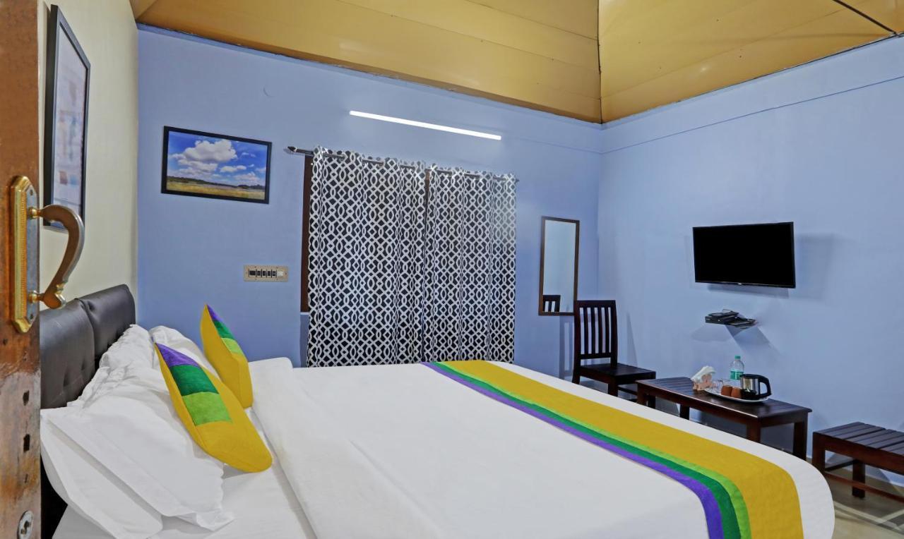 Hotel Allaranda Homestay Madikeri Esterno foto
