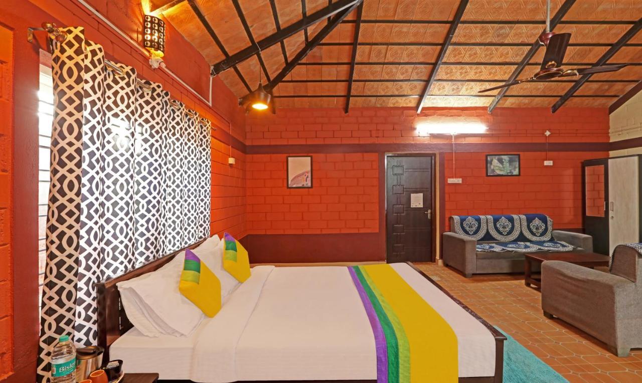Hotel Allaranda Homestay Madikeri Esterno foto