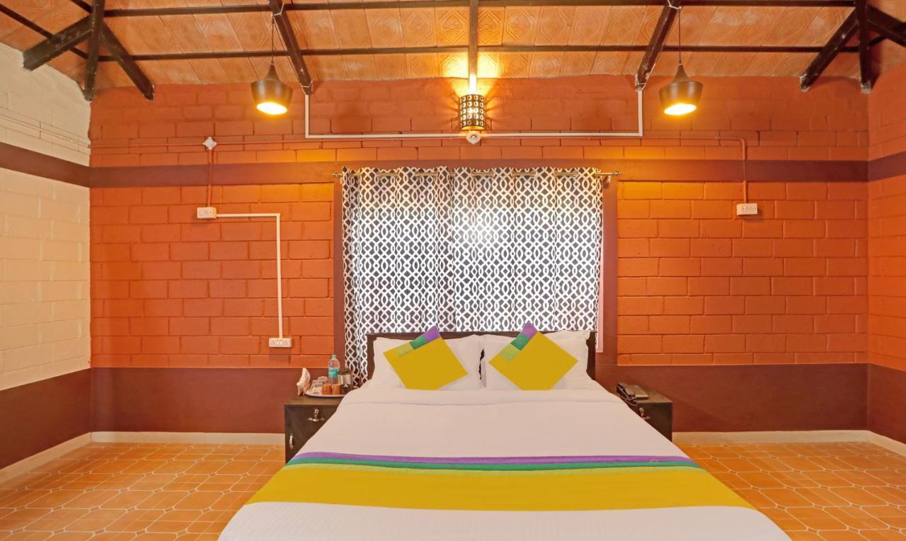 Hotel Allaranda Homestay Madikeri Esterno foto